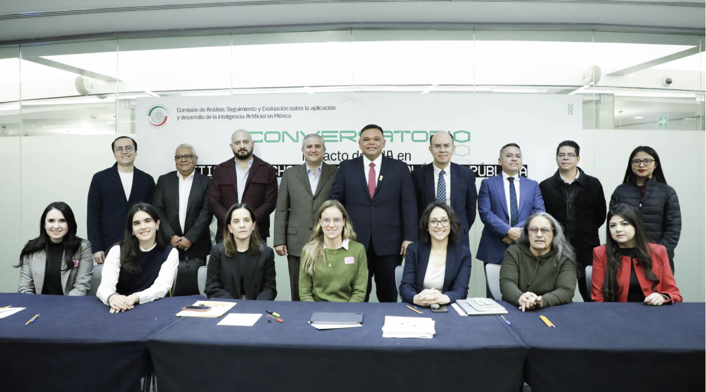 Dan inicio a los conversatorios organizados por la Comisión de Análisis